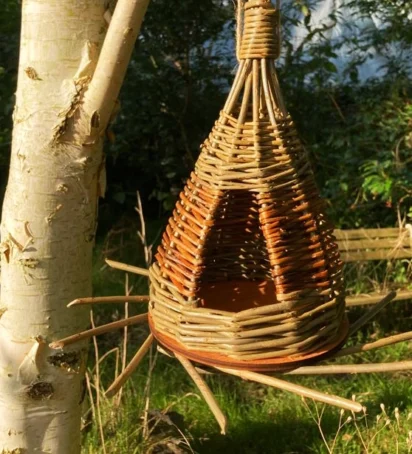 teepee birdhouse LS4