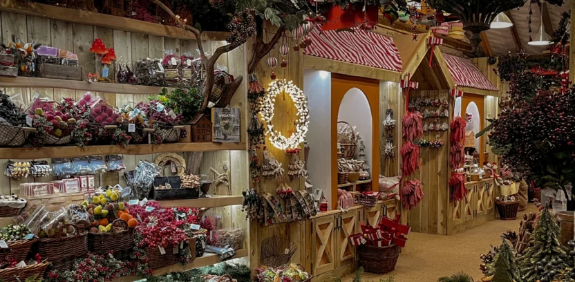 Christmas Shop 2025 7-2