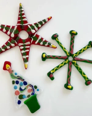 Danielle Hopkinson Glass Workshop Christmas 2025 2 GreyLS