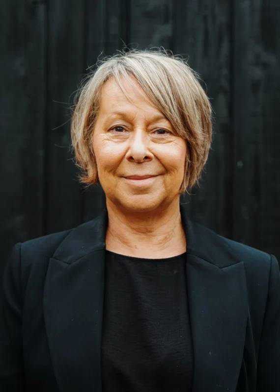 Susan Simpson 26