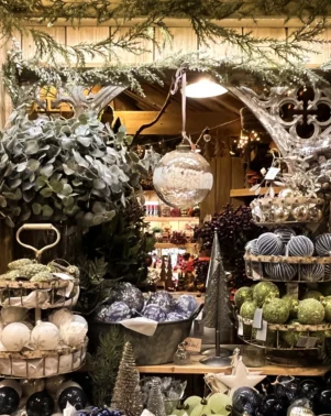 Christmas Shop 2026 12